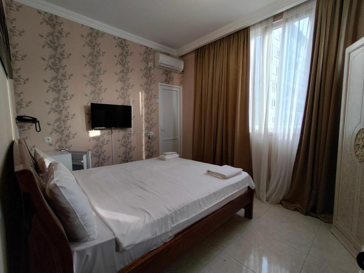 Hotel New Star Tbilisi Exterior foto
