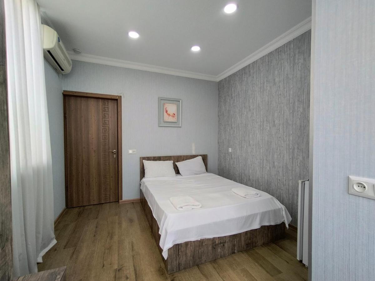 Hotel New Star Tbilisi Exterior foto