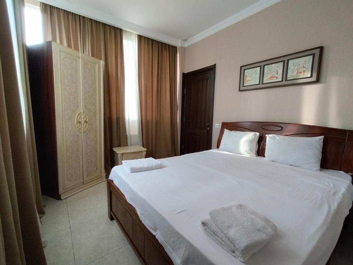 Hotel New Star Tbilisi Exterior foto